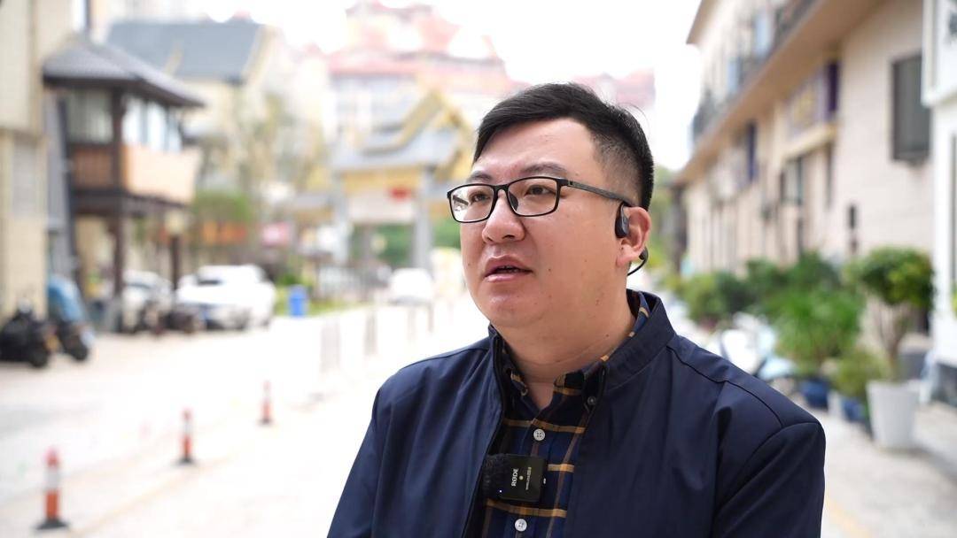 李荣政.jpg