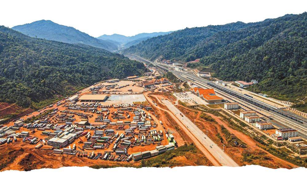 中老铁路.jpg
